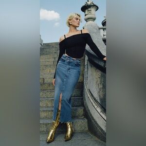 Reformation Nila Long Denim
Skirt | Anthropologie size 24